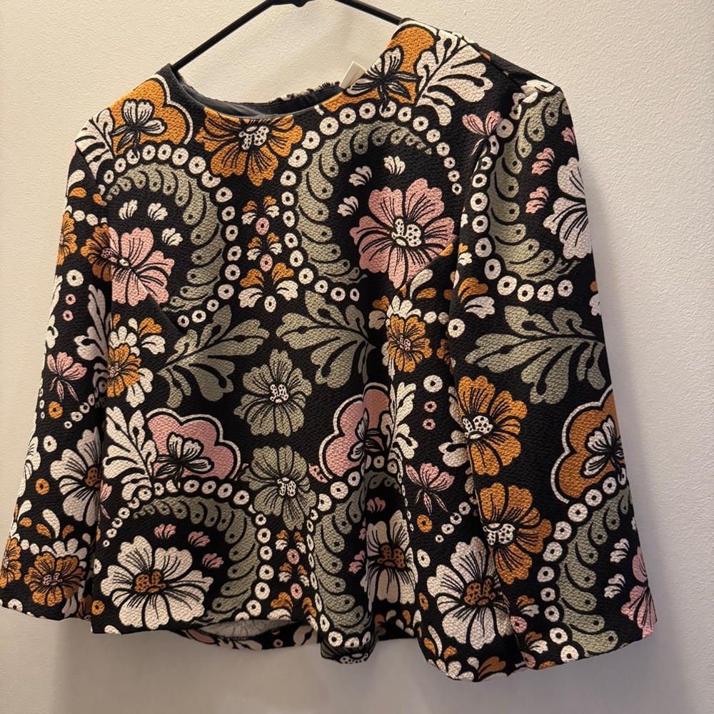 Floral Patterned Top